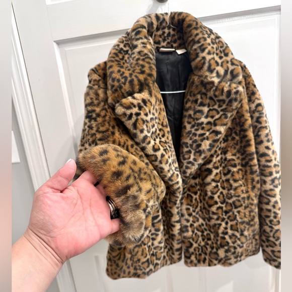 🦋Camila Coelho Leopard Print Short Coat l size-Small - Picture 3 of 6